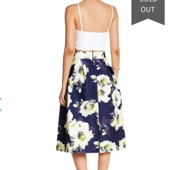 L'Atiste Floral Pleated Skirt - Picture 6 of 6